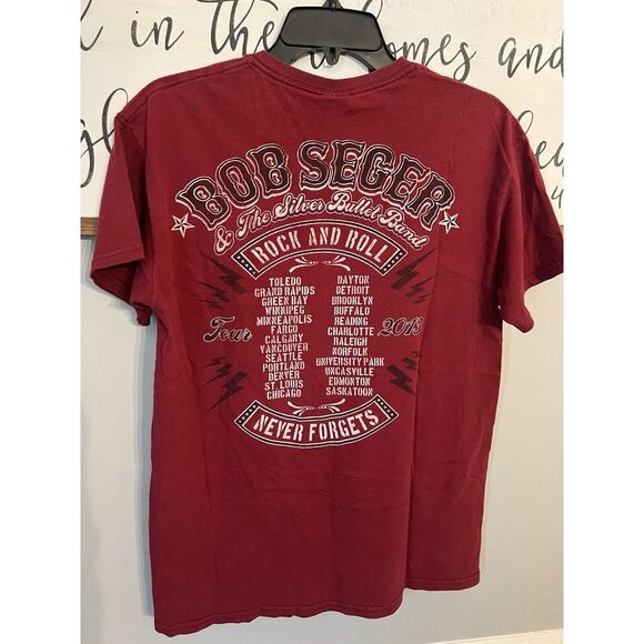 Bob Seger - Detroit's Finest- R&R Never Forgets - Tour 2013 - Red Shirt - Medium - Picture 2 of 4